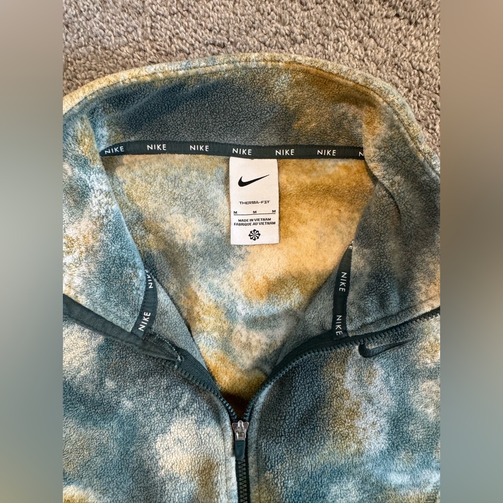 Nike Therma-Fit Tie Dye Half Zip Fleece Pullover – Women’s Medium - Picture 3 of 4